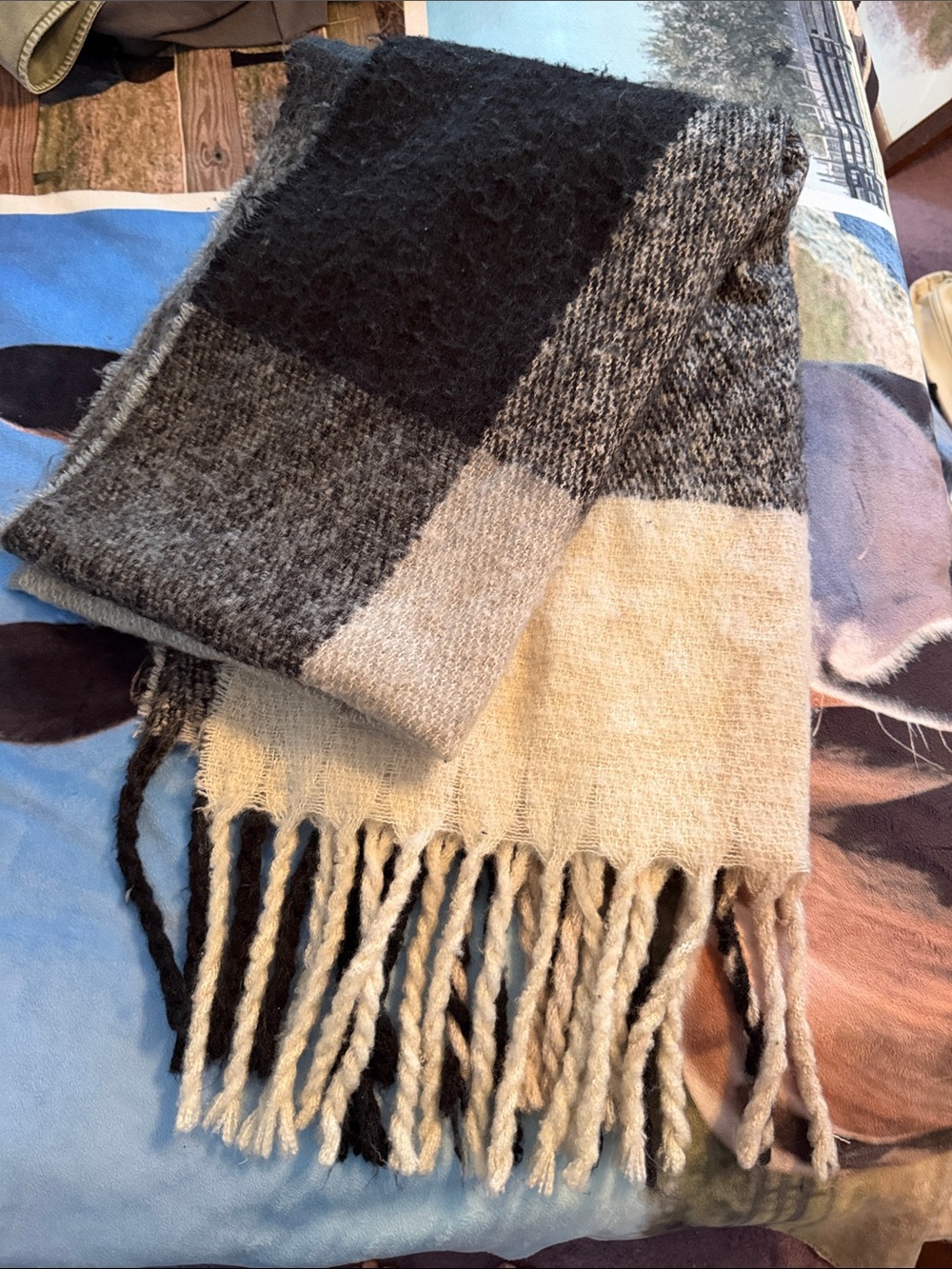 Aerie Black & White Color Block Blanket Scarf